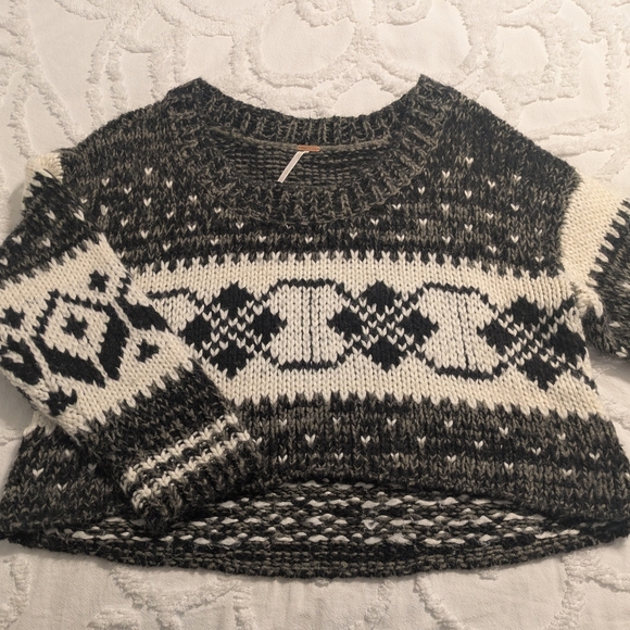Free People Black and White Nordic Cropped Chunky Sweater - Picture 2 of 5